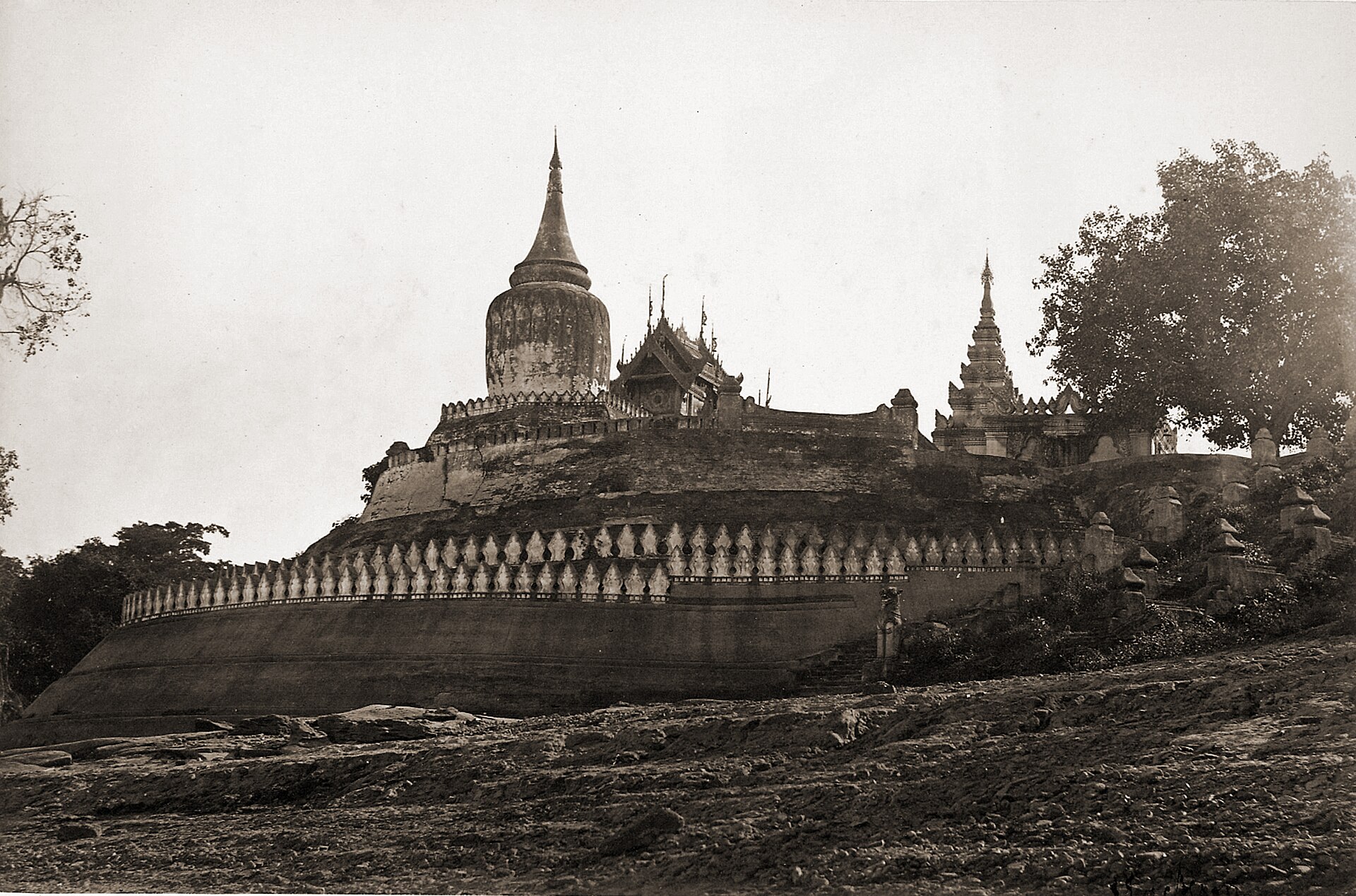 Pumpkin Pagoda [Bupaya Pagoda], Pagan, Upper Burma
