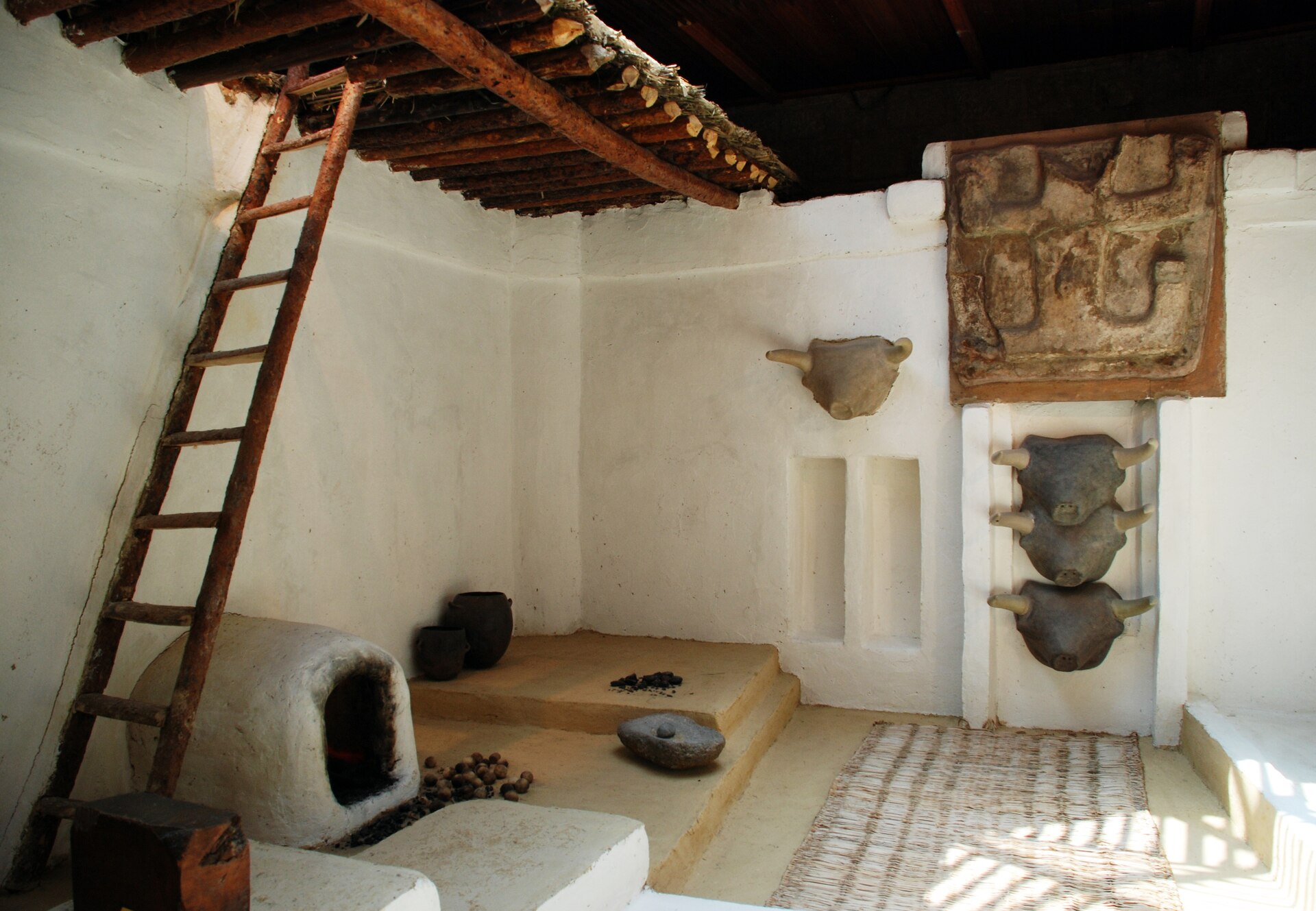 Catal Höyük Room Copy