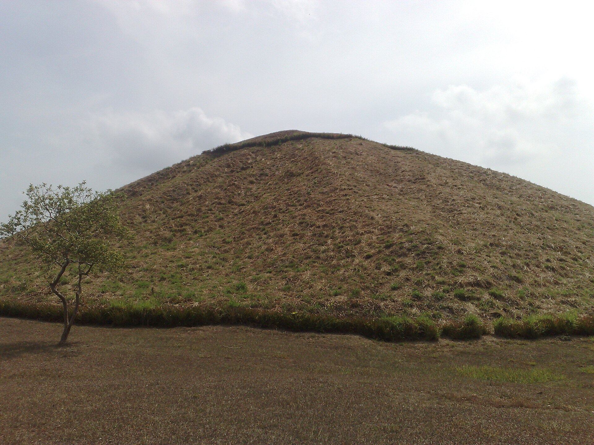 South face of the pyramid of La Venta (Olmec), Tabasco, Mexico.