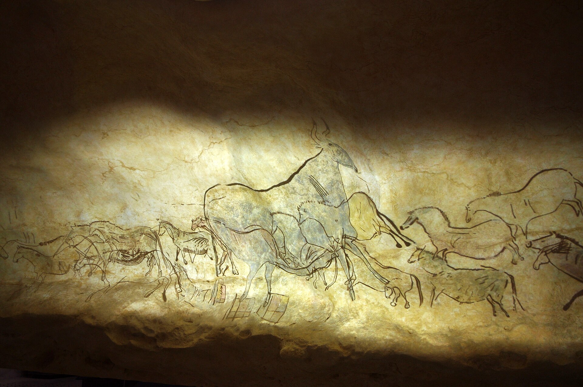 Lascaux 4, Montignac, Dordogne, France. Pictures takes in the part called atelier.