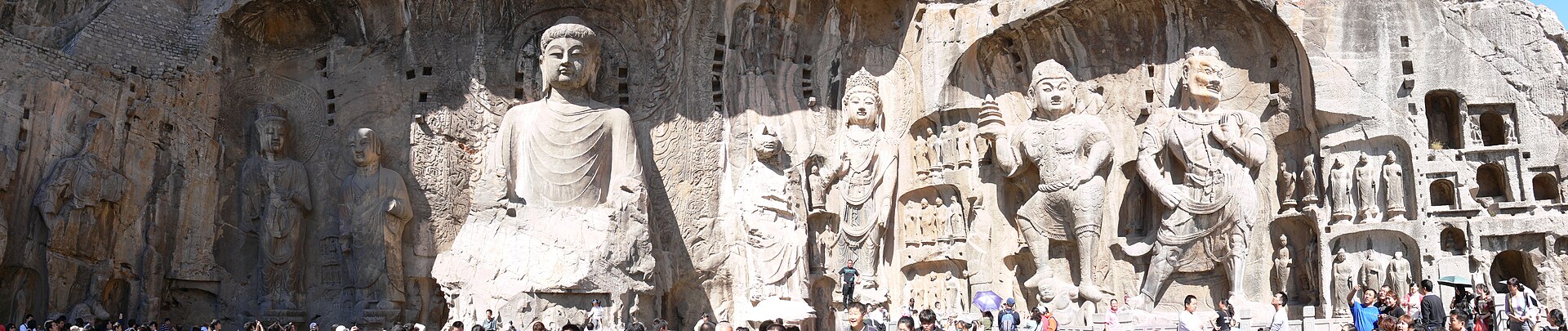Panorama of Boddhisatvas in the main Longmen Grotto