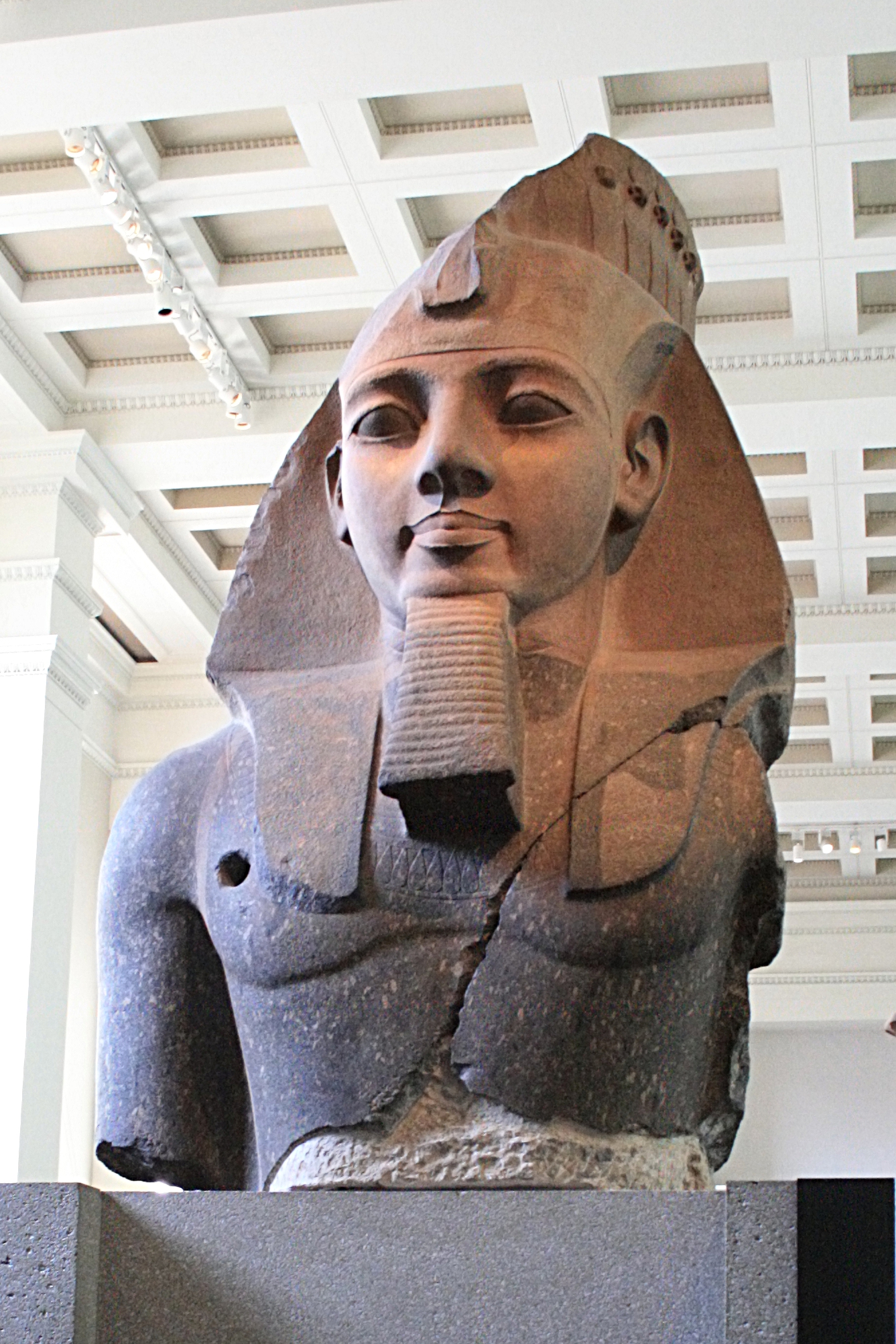 Statue of Ramesses II, the «Younger Memnon». From the Ramesseum, Thebes, Egypt, 19th Dynasty, about 1250 BC. British Museum, London.