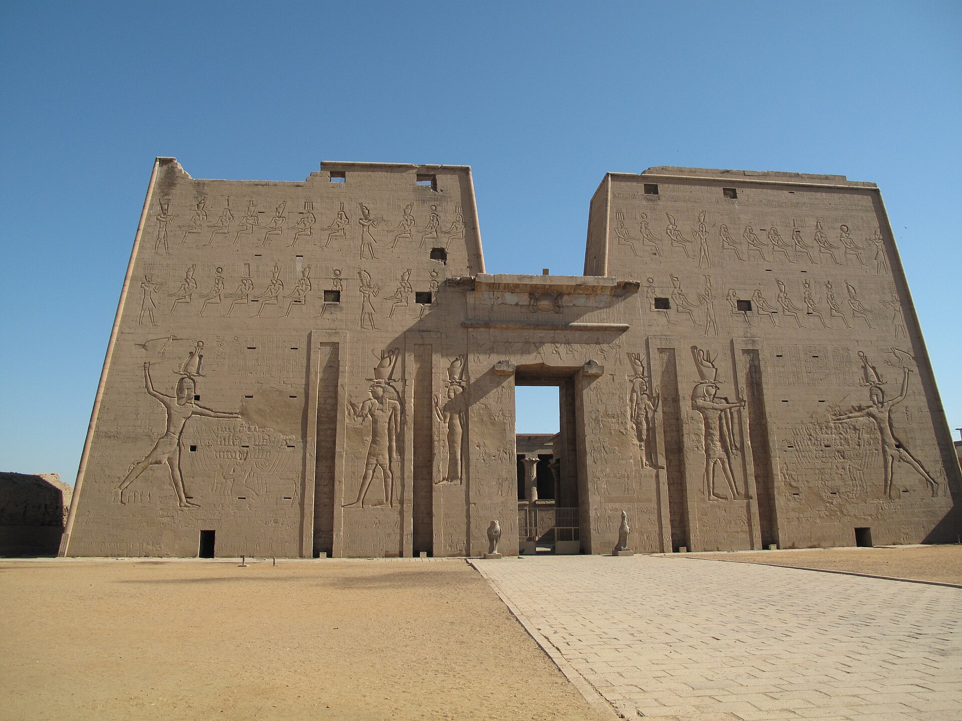 Temple of Edfu facade