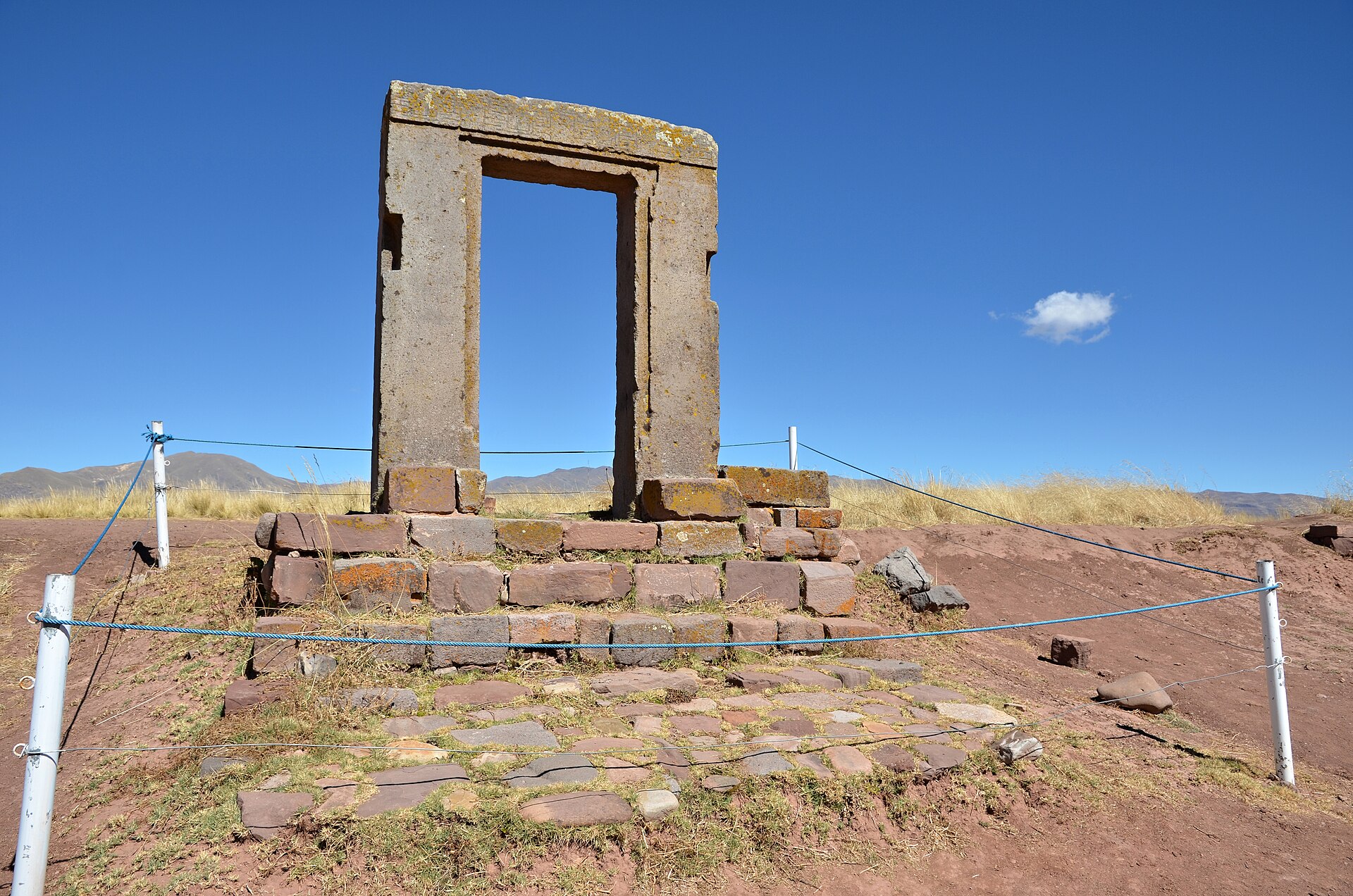 Tiwanaku - Puerta de la Luna